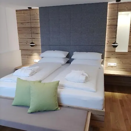 Der Almblick فندق